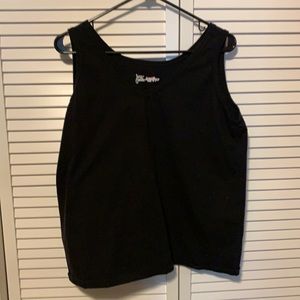 Woman’s top 3 xl.  1 large. Fits the same as xl